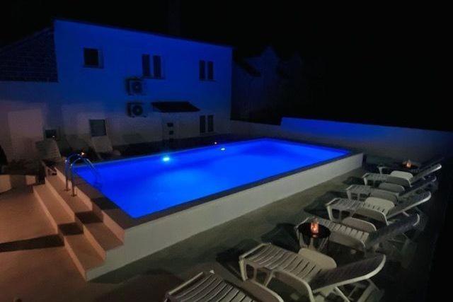 מילנה Sea-Views Brazza Apartments With Private Pool מראה חיצוני תמונה