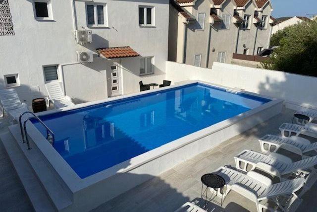 מילנה Sea-Views Brazza Apartments With Private Pool מראה חיצוני תמונה