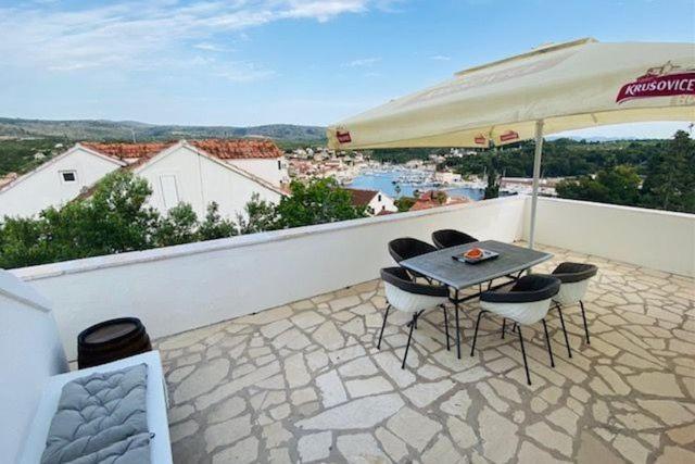 מילנה Sea-Views Brazza Apartments With Private Pool מראה חיצוני תמונה