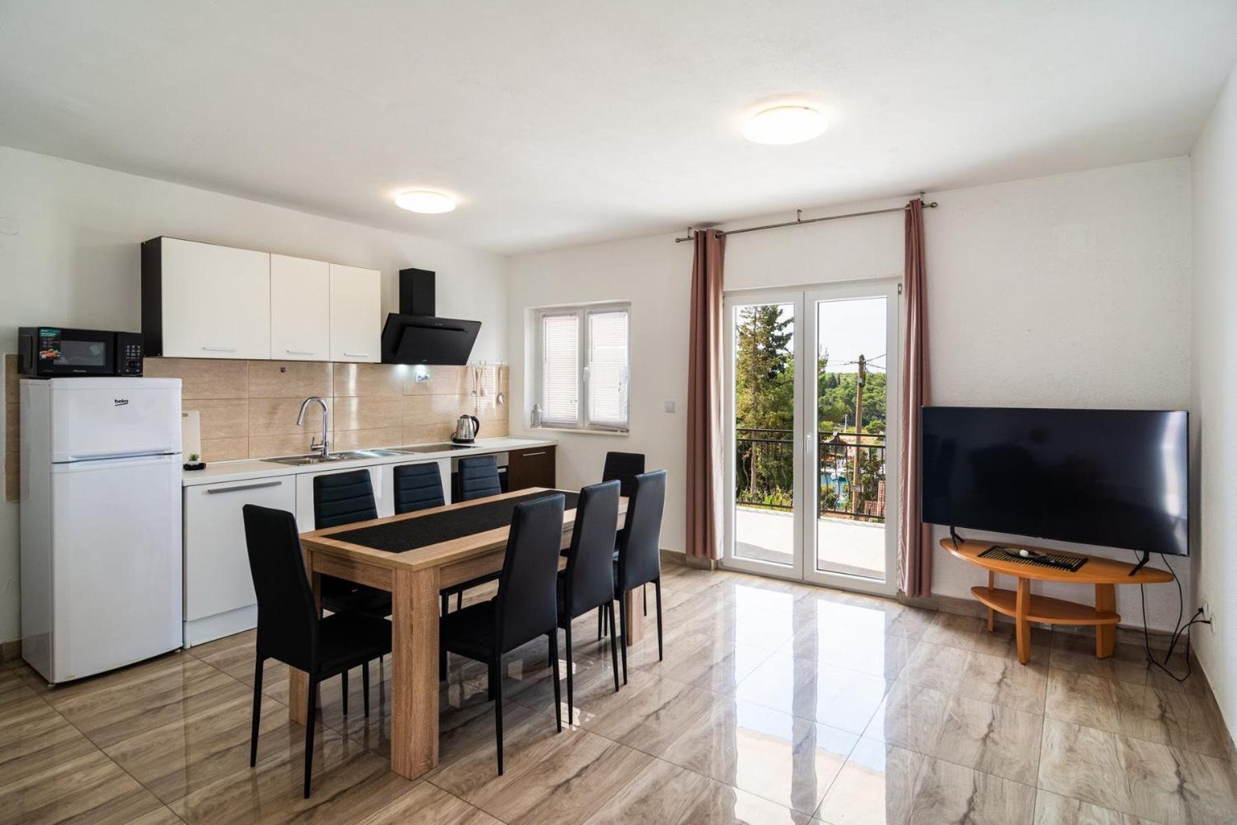 מילנה Sea-Views Brazza Apartments With Private Pool מראה חיצוני תמונה