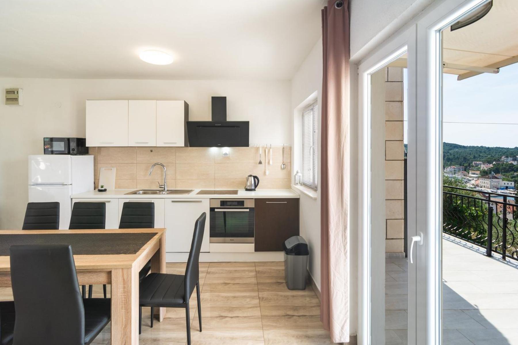 מילנה Sea-Views Brazza Apartments With Private Pool מראה חיצוני תמונה